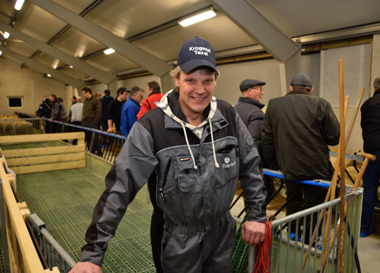 Satsar stort på sau