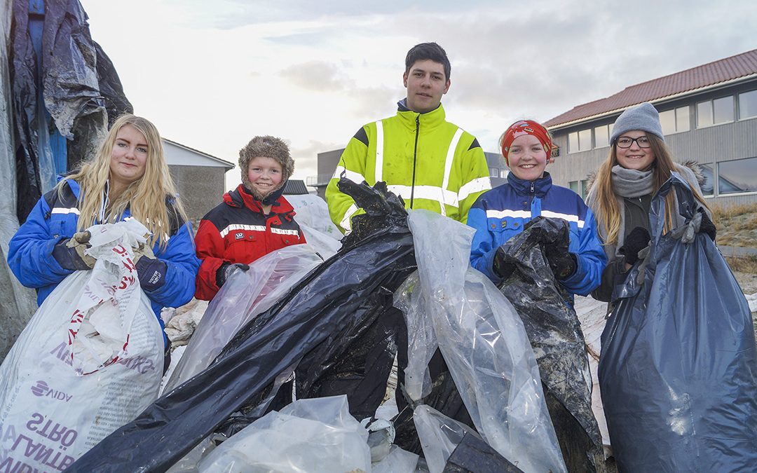 4H i pluss med plast