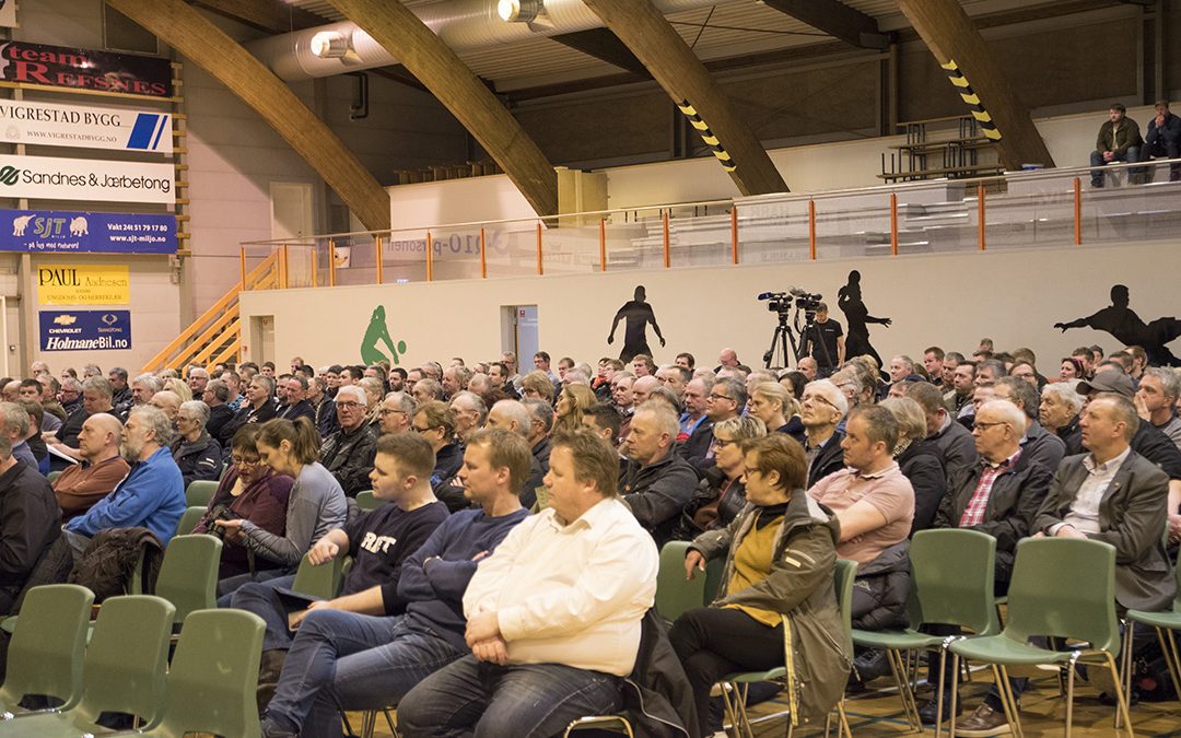 Kampviljuge pelsdyrbønder møtte Dale