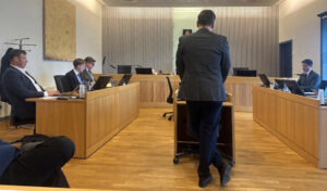 Vil ha veg: Ordførar i Time kommune, Andreas Vollsund (H), på plass i vitneboksen.