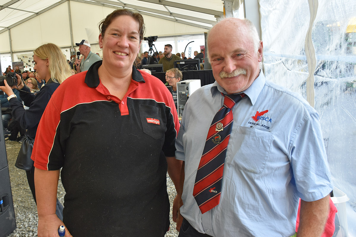 Amazing! Skottane og verdsmeistrane i sau, Una Cameron og George Bayne er mektig imponerte over kva nordmennene har stelt i stand.