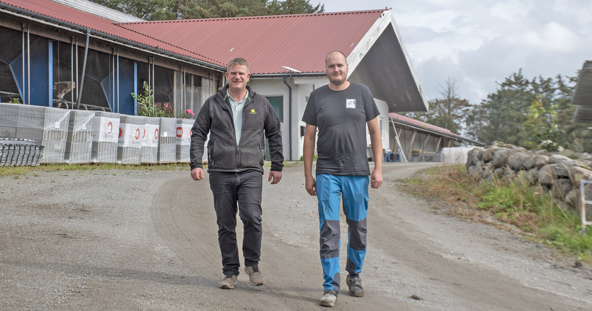 Sparringpartnarar: Svein-Magnus (t.h.) nøler ikkje med å ringe Bjørn Ståle når det er noko han lurer på. Etter åtte månadar ser dei resultat av samarbeidet. – Det er viktig å komme på rett spor tidleg. Ikkje minst for motivasjonen, seier Bjørn Ståle.