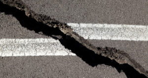 Sterke krefter, sårbar sivilisasjon: I eit Noreg som kan bli delt i to av eit mindre ras, er det på høg tid å tenkja meir beredskap, matberedskap inkludert. Illustrasjonsfoto: iStock / SabrinaPintus.