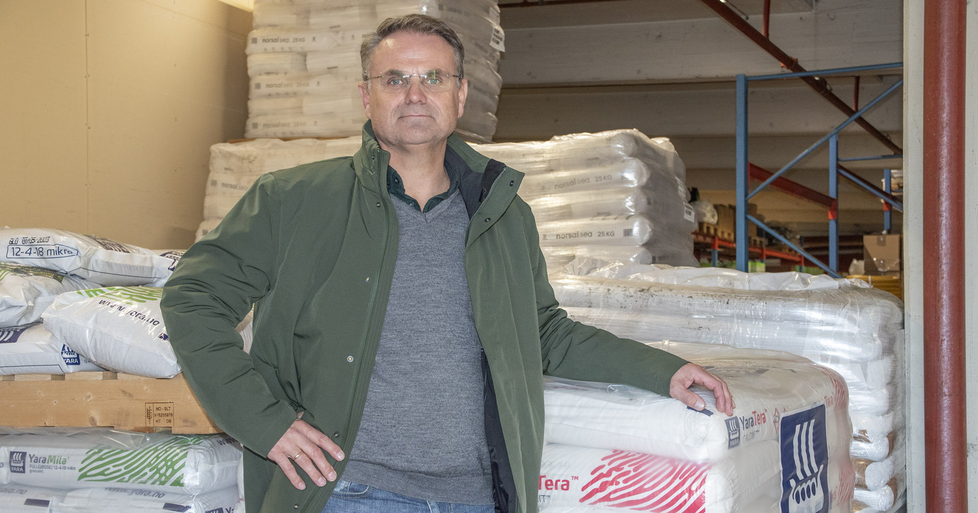 Nå eller seinare?: Å kjøpa mineralgjødsel før årsskiftet kan vera ein god plan. I ni av ti tilfelle har dei som har handla før nyttår, gjort ein god handel, seier produktsjef plantekultur i FKRA, Bernt Ullvang.