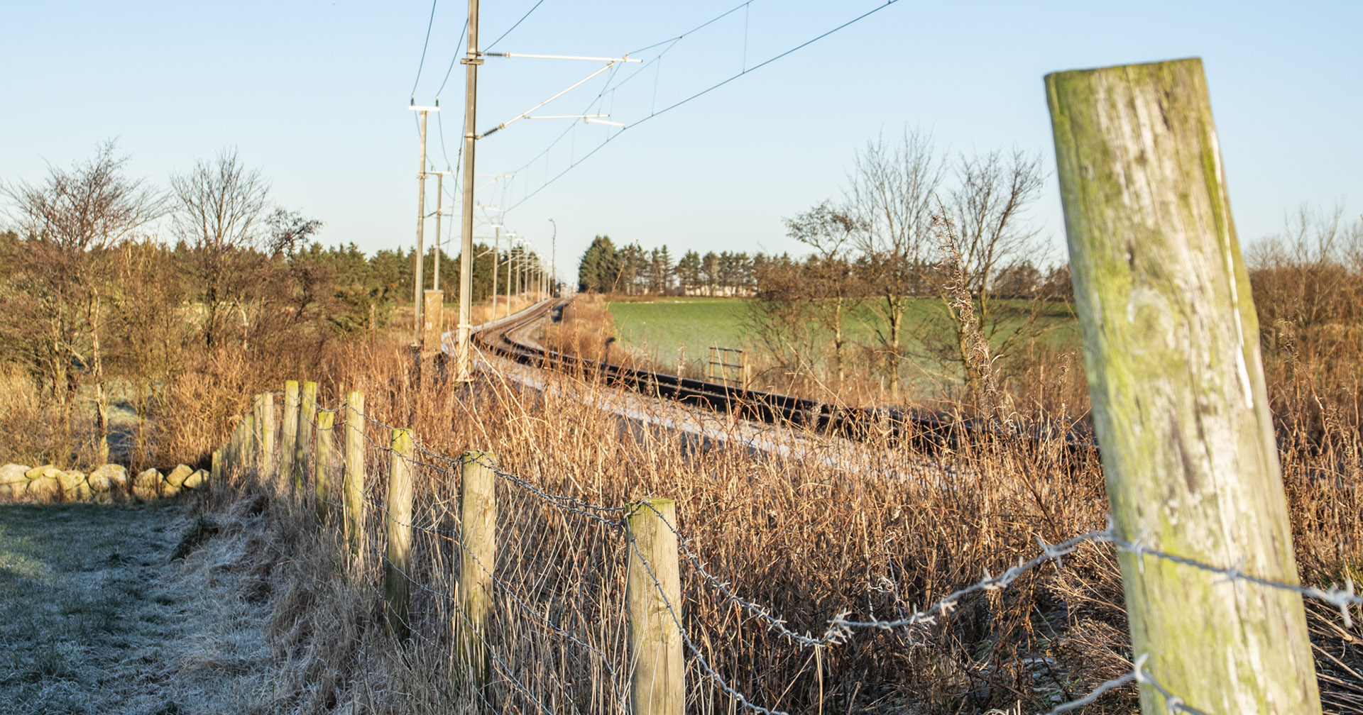 Gjerdeplikt: Kven skal gjerda og vedlikehalda gjerdet langs Jærbanen/Sørlandsbanen? Høgsterett kjem med endeleg svar på den mangeårige rettstvisten mellom grunneigarar og Bane NOR i desember.