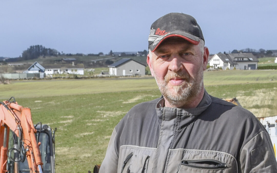 Vil møta KI med  sunt bondevett