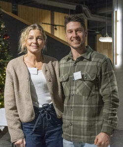 Inspirert av andre: På samlinga Ung Fjellbonde, fekk Anna Cecilie og Roger idear og inspirasjon frå andre unge fjellbønder.