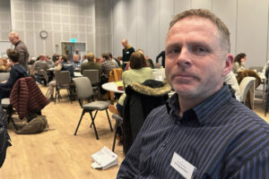 Fokuserer på fossilane: Jon Helgeland Qvale vil at jordbruket skal fritakast frå alle utslepp frå biologisk produksjon i klimarekneskapet.