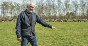 Åstad: – Her vart reven felt då han kom tilbake for å ta fleire lam, seier Jan Bredo Våland.